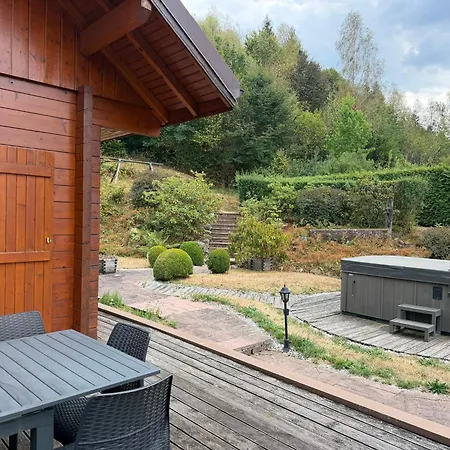 Vue 5 Min A Pied Du Centre Jacuzzi Jardin Chalet *